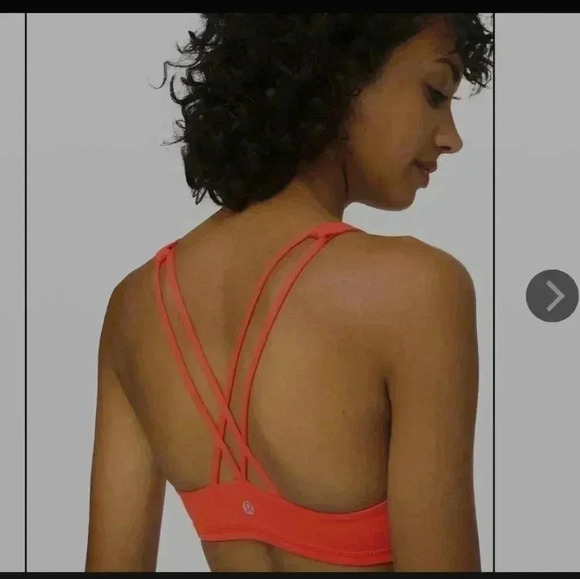 Lululemon Free To Be BraWee Size 6 - Picture 1 of 9
